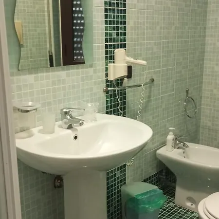 B E B Alexia كاتانزارو