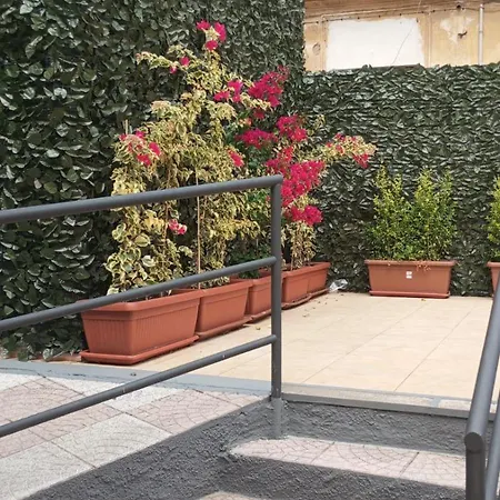 B E B Alexia فندق