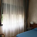 B E B Alexia Hotel