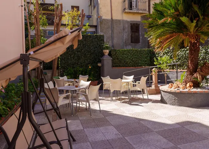 Hotel B E B Alexia 3*